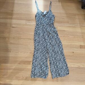 NWT Gap Women's Navy and White Jumpsuit, size S